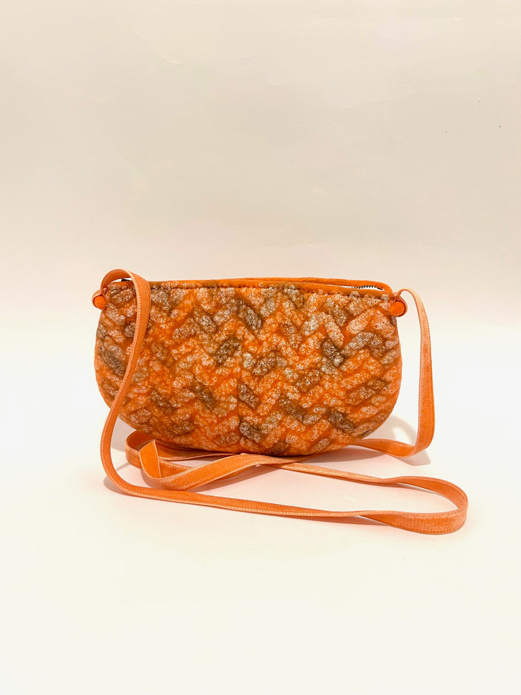 ファスナー付サコッシュ basketry/杉綾ヘリンボーン