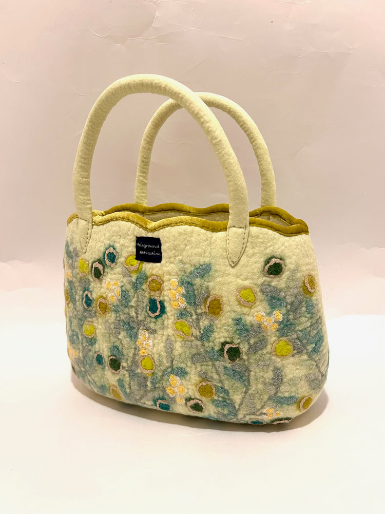 スカラップトート noah/鳥が運ぶ模様の物語