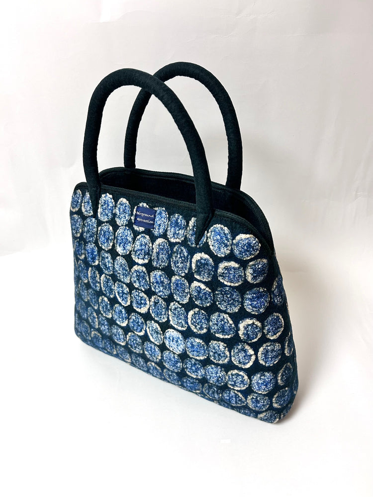 トートバッグ台形 mulberry day/桑の実がなる風景