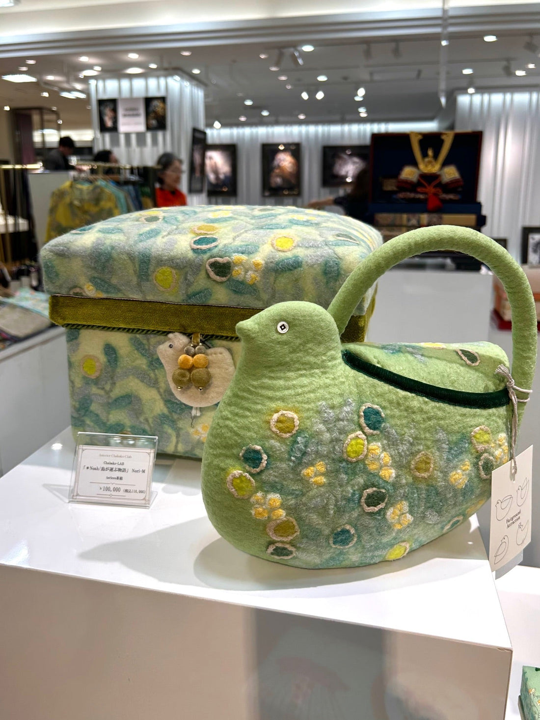 日本橋三越５階（インテリア茶箱展）