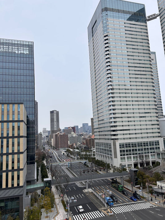 銀座まで一本道！