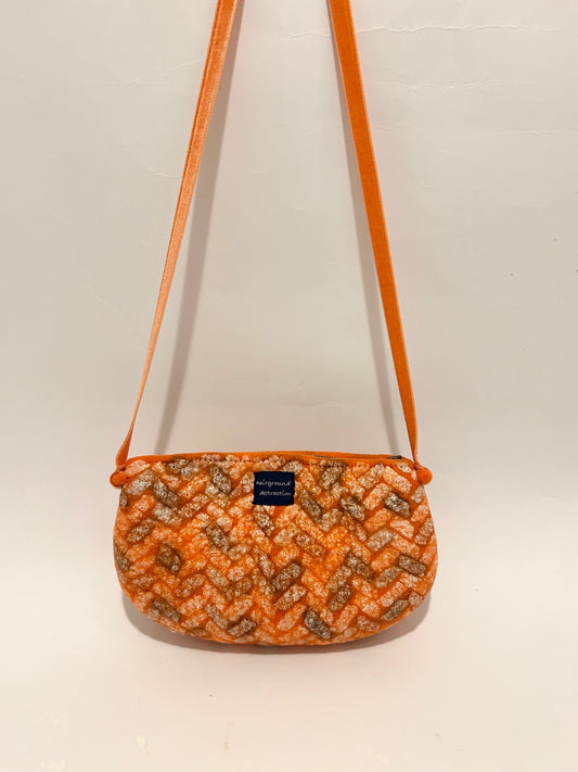 ファスナー付サコッシュ  basketry/杉綾ヘリンボーン
